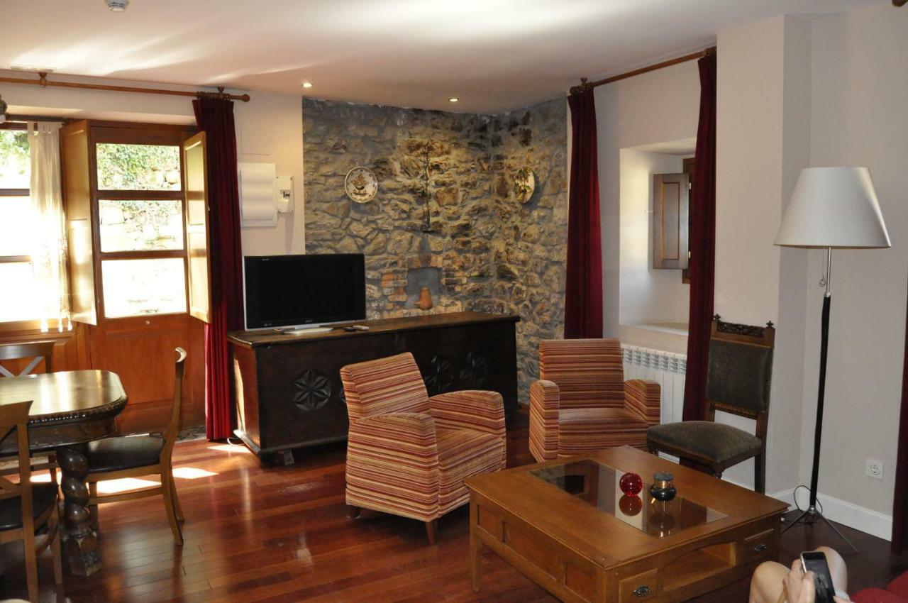 La Casona De Don Santos Hotel Proaza Luaran gambar